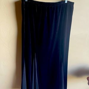 Size 20 Jessica Howard Black Velvet Full length skirt with elastic waist.
